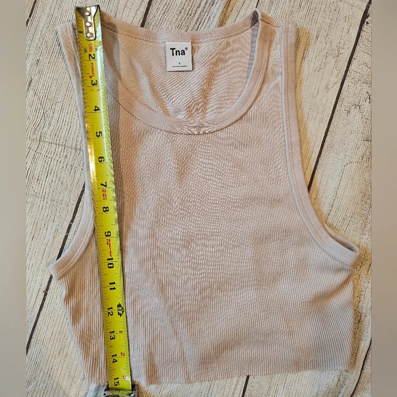 TNA By Aritzia Size Small Ribbed Cropped Racer Tank Top Very pale light Lavender - Picture 8 of 9